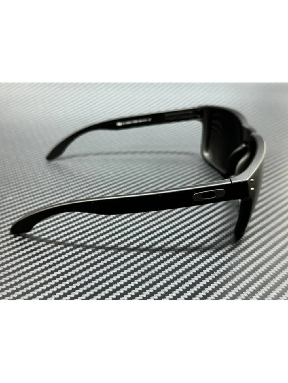 New Oakley Men Matte Black Sunglasses 59-18-137
